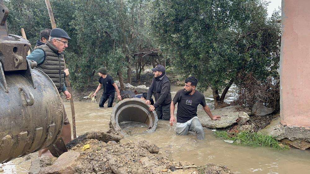 Su tahliye kanalına düşen 3 yaşındaki Berra Berhu hayatını kaybetti 4